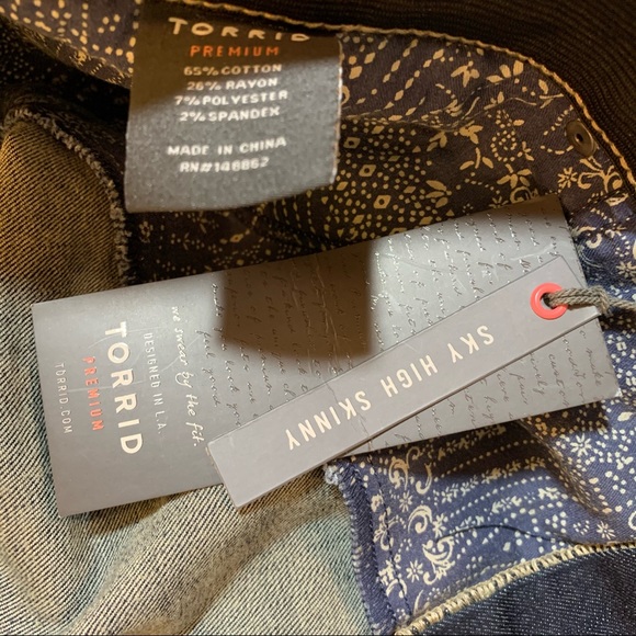 Torrid NWT Sky High Skinny Dark Stretch Jeans 28T - Picture 7 of 8